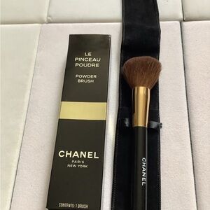 CHANEL Powder Brush